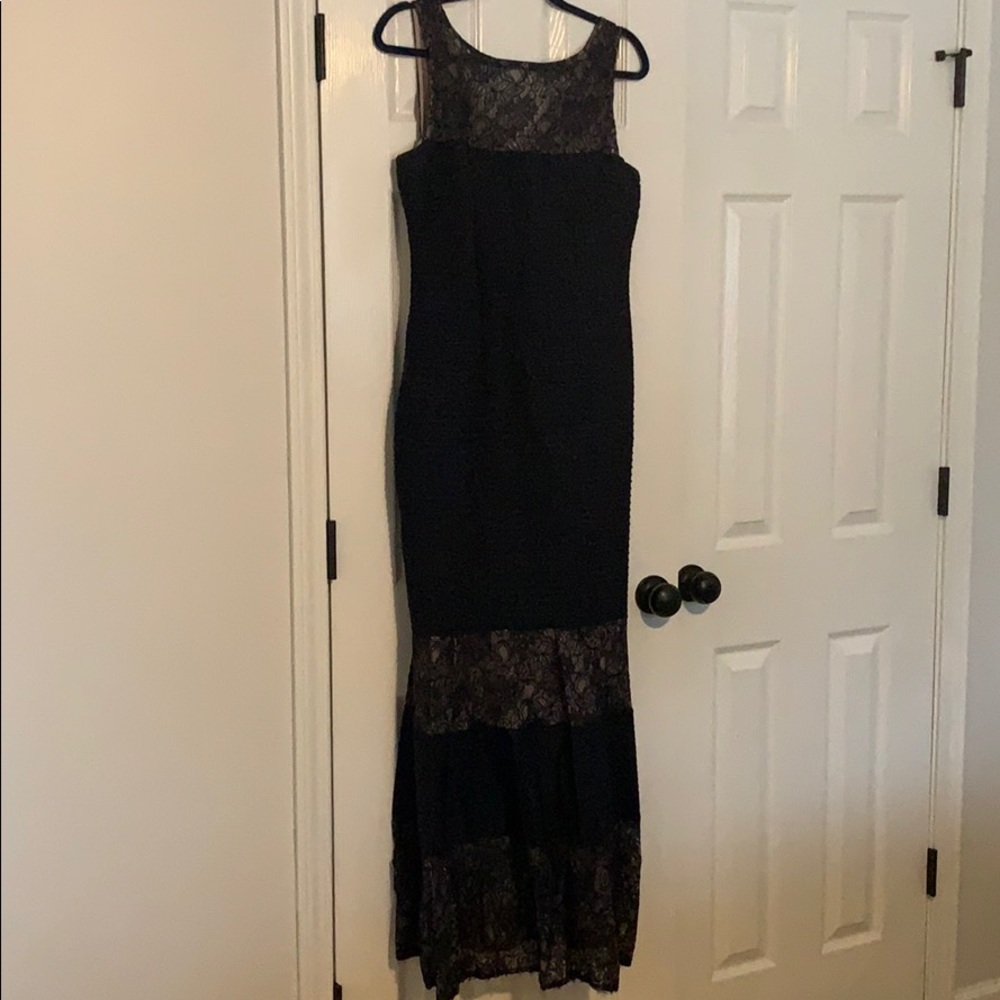 Long navy blue evening gown